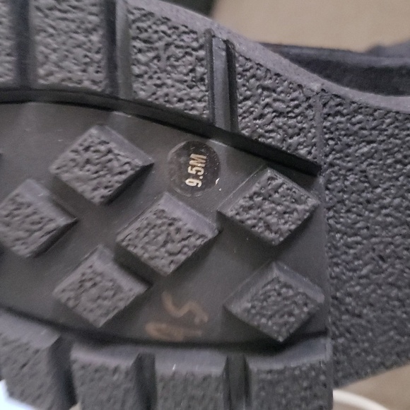 Sporty Black Grunge Goth Punk Chunky Biker Lugsole Leather Suede Ankle Boot - Picture 8 of 8